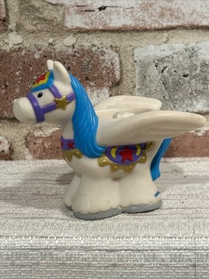 Fisher Price Little People CASTLE MEDIEVAL PEGASUS ROYAL FLYING HORSE 2005