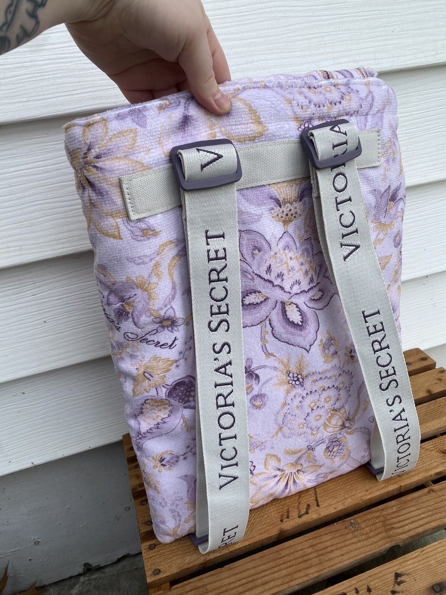 VICTORIA SECRET 2in1 TOWEL BACKPACK CONVERTIBLE STYLE FLORAL  display picture 1