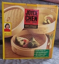 Joyce Chen Bamboo Steamer Basket 10" Medium: Steamed dumplings, veggies Etc