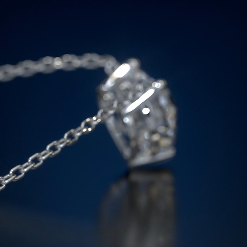 18 Ct Certified Treated Off White Diamond Solitaire Heart Pendant In 925 Silver - Video 1 of 1
