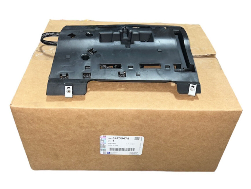 GM 84235478 OEM 2018-2023 GMC Terrain Rear Closure Hands