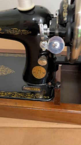 1949 Vintage Singer 99k Sewing Machine EF222140 - Video 1 of 1