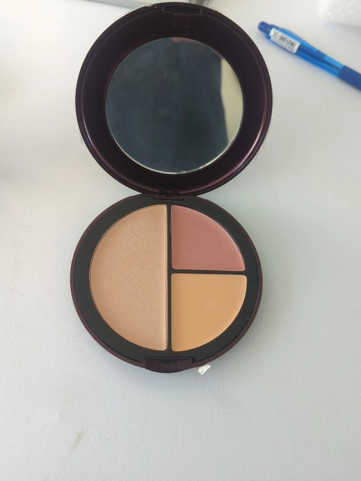 Signature Club A Retinol And Grape Polyphenols Skin Perfecting Makeup Not Sealed - Image 4 of 4