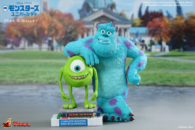 DISNEY HOT TOYS Mike & Sulley MMSV07 Monsters University Figure
