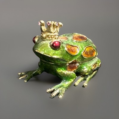 Monet King Frog Trinket Ring Box Jeweled Enamel Magnetic Closure Crown Green