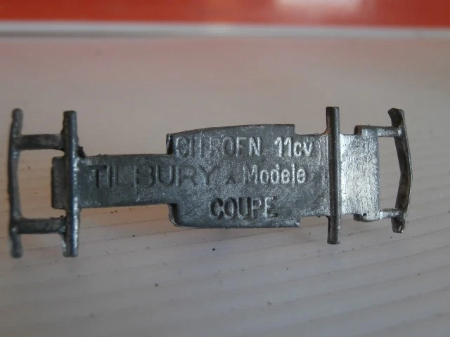 NEUF KIT CITROËN COUPE 11CV METAL BLANC A ASSEMBLER TILBURY - Photo 4/4