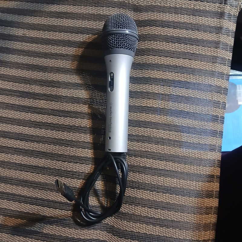 Audio-Technica ATR2100-USB Cardioid Dynamic USB/XLR Microphone