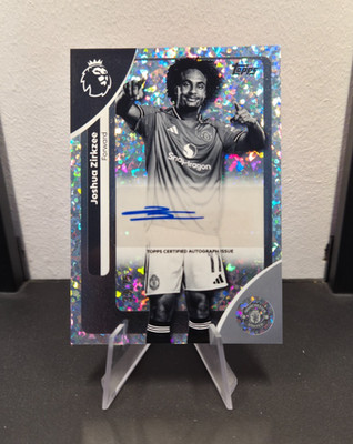 Joshua Zirkzee 2025/26 Topps Premier League Black & White Sparkle Auto /75 ManU