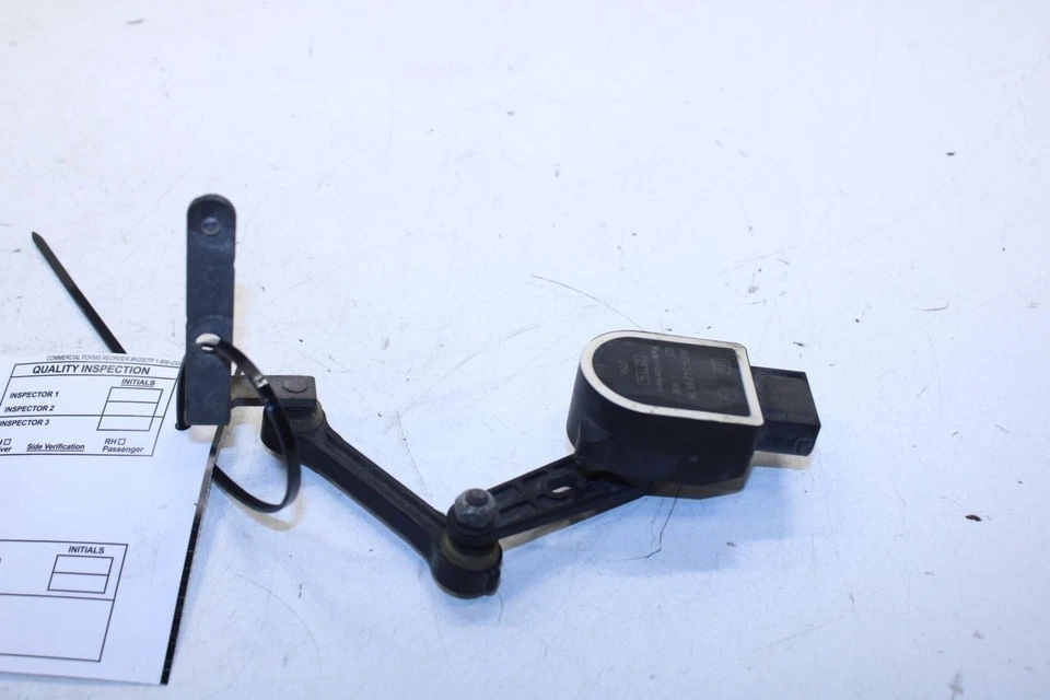 12-15 Mercedes-Benz ML350 Rear RH Side Suspension Headlight Height Level Sensor - Image 4 of 4