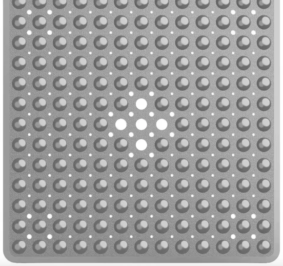 Alfombra de ducha de PVC con ventosa antideslizante alfombra de baño agujeros cuadrados para drenar - 21" x 21" Foto 4 de 4