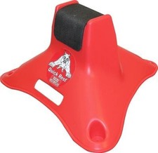 MTM Quick Front Fucile Shooting Rest in plastica rossa con piedini imbottiti - QR30