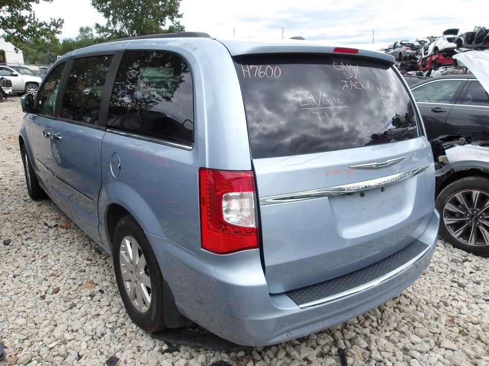 二手点火开关 适合:2012 克莱斯勒城镇和乡村点火 带远程启动 — 第 3/4 张图片