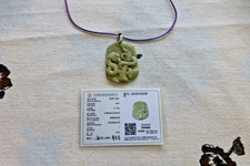 SUPERBE PENDENTIF en JADE  CATEGORIE A AVEC CERTIFICAT de GARANTIE LOT N°35