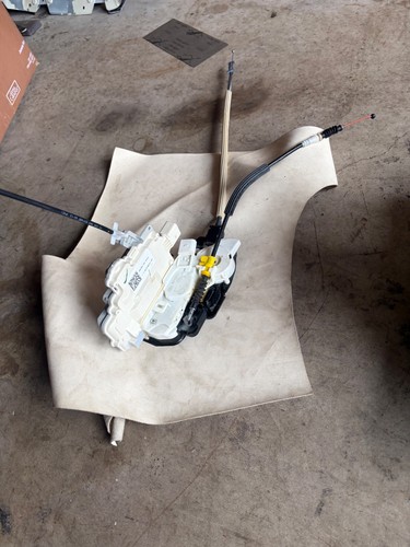 Bentley Continental GT 2012-2018 Front Right Door lock module Photo - $159