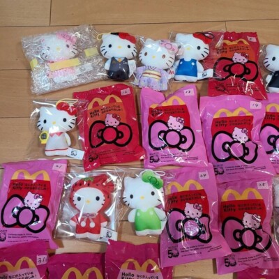 再値下げ【Hello Kitty】McDonald ぬいぐるみ 12体 セット We get our paws on all 50 Hello Kitty Happy Meal toys at