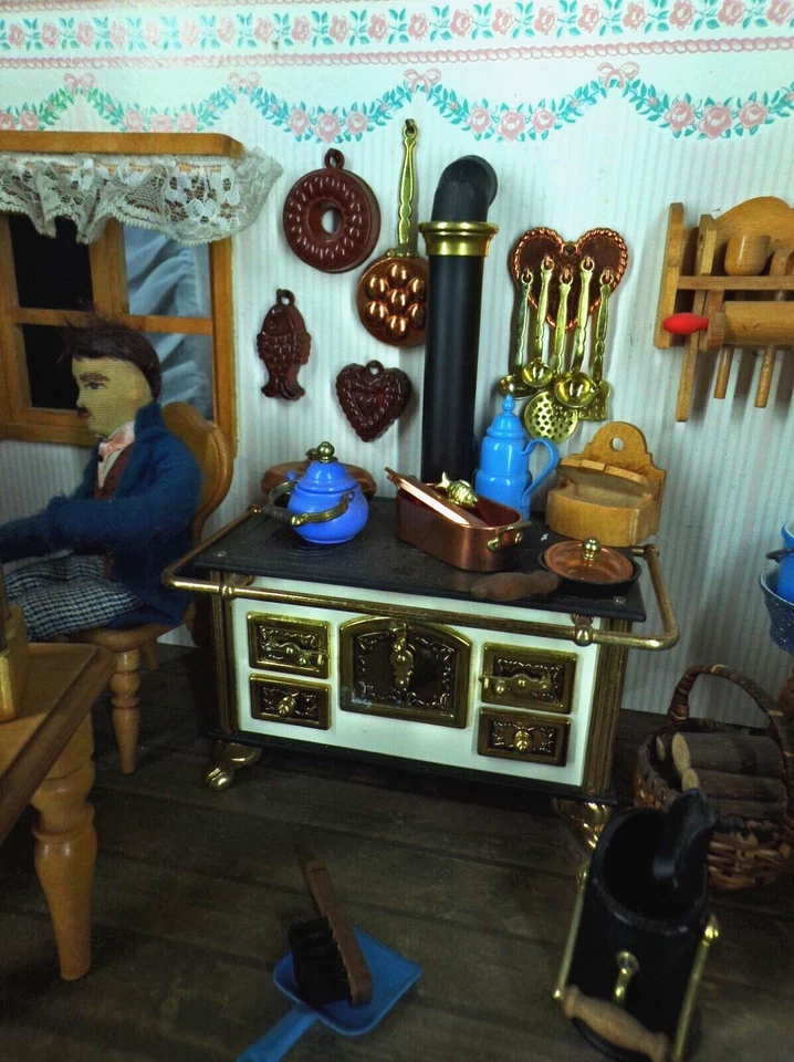 Ancienne maison de poupée Bodo Henning année 1970-80 Allemande🤩​👌​​​. - Photo 4/4