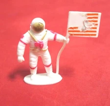 Safari LTD Space White Astronaut With Flag 2" Figure 