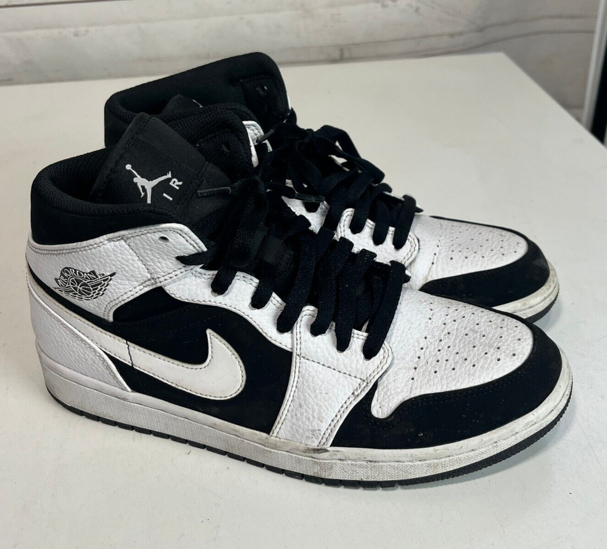 Nike Air Jordan 1 Retro Mid Tuxedo Black White 554724-113 US Size  