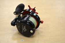 Avet MXJ 5.8 Star RH Conventional Reel * Pre-owned* FREE SHIPPING
