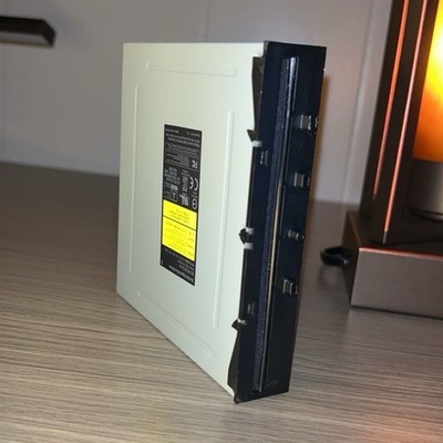 HLDS DG-6M5S-04B Internal SATA DVD/CD Desktop Drive 5.25in Silver Black