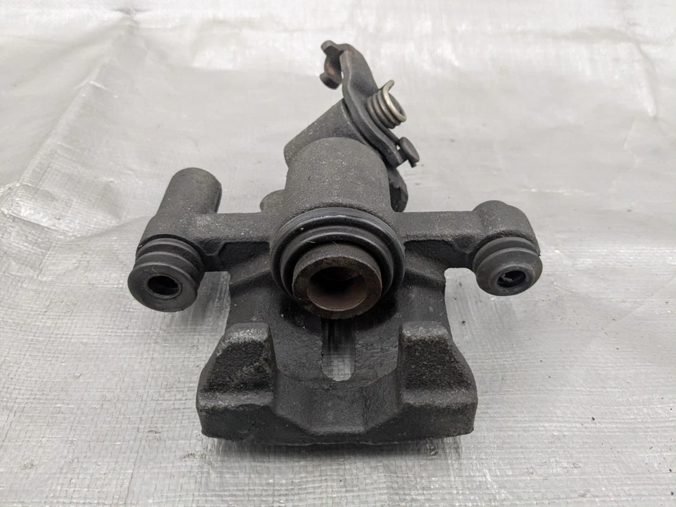 Pinza de freno trasera izquierda Mazda Miata 1994-2000 OEM NA75-26-61Z 94-00 Foto 4 de 4