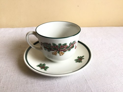 Johnson Bros Fine English Tableware Stafoordshire England Holiday Tea Cup Saucer - Picture 1 of 9