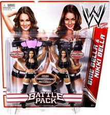 Battle Pack Series 15 Brie Bella & Nikki Bella Action Figure 2-Pack