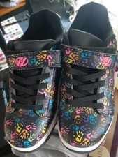 NEW Heelys Kid Handprints Low-top Skate Shoe Rainbow Black Pink Youth 6 Women 7
