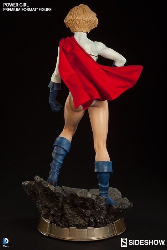 Sideshow EXCLUSIVE Premium Format Power Girl 1/4 Scale