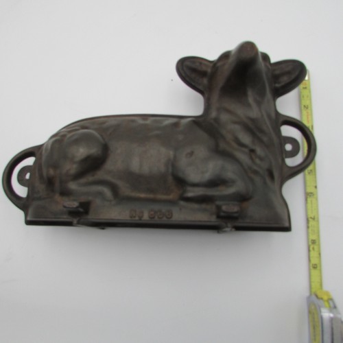 Griswold Cast Iron Lamb Cake Mold # 866(921,922) - Picture 2 of 15