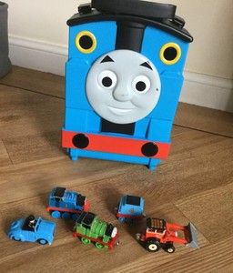 thomas the tank engine storage case