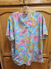 Women  s Medical Scrub Top In Multiple Color Flower Design by Silky Scrubs Sz Lg.