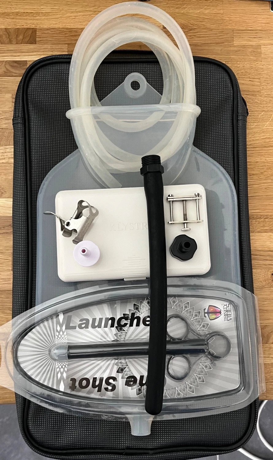 Klystra 4Qt Silicone Enema Bag With Long Nozzle Complete Set
Opens in a new window or tab