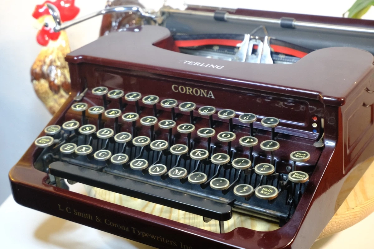 Smith Corona Steel Collectible Typewriters with Vintage for sale