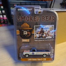 DODGE Ram D-150 - 1989 - Smokey the Bear  Greenlight 1:64 Mopar 