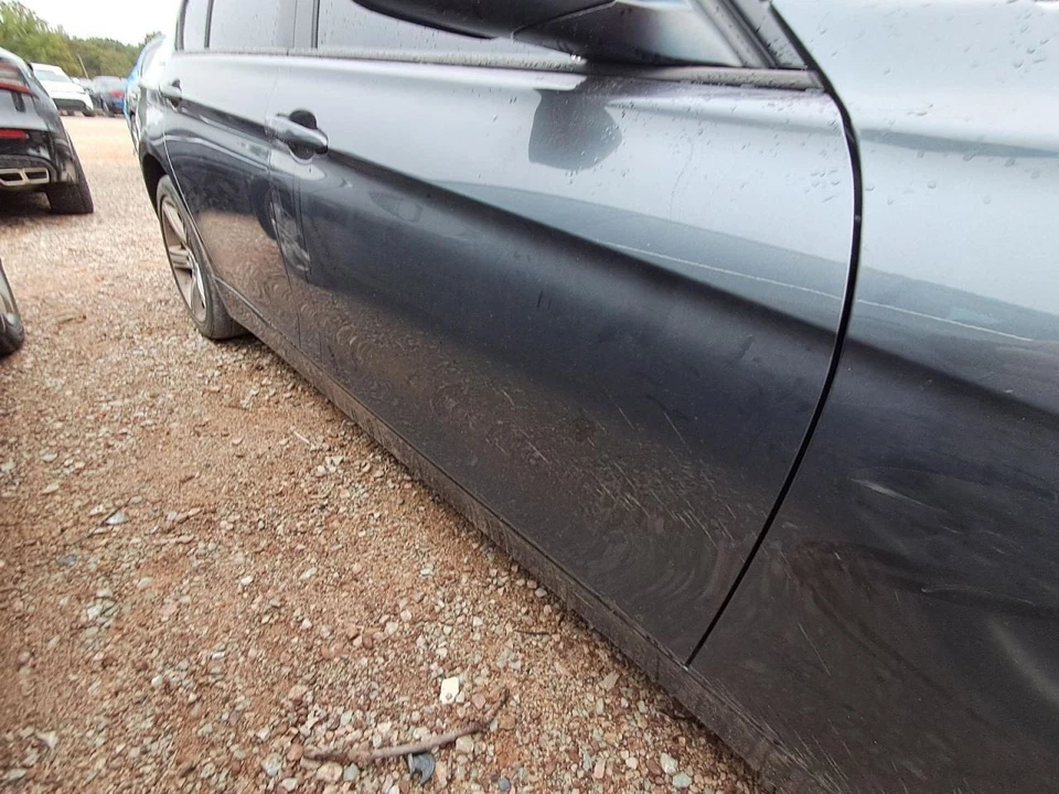 (LOCAL PICKUP ONLY) Passenger Right Front Door Fits 12-18 BMW 320i 2615860 Foto 3 de 3