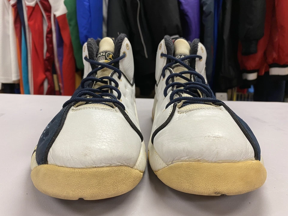 Used Jordan Team Sneaker White Navy Size 12 Authentic Vintage VTG Rare OG Bball - Image 3 of 4