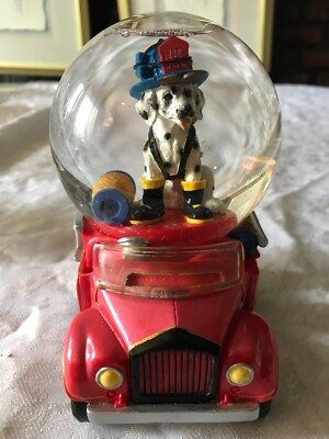 Rare FIRE Truck ENGINE Dog DALMATIAN Fighter MUSICAL Water GLITTER Snow GLOBE 6''