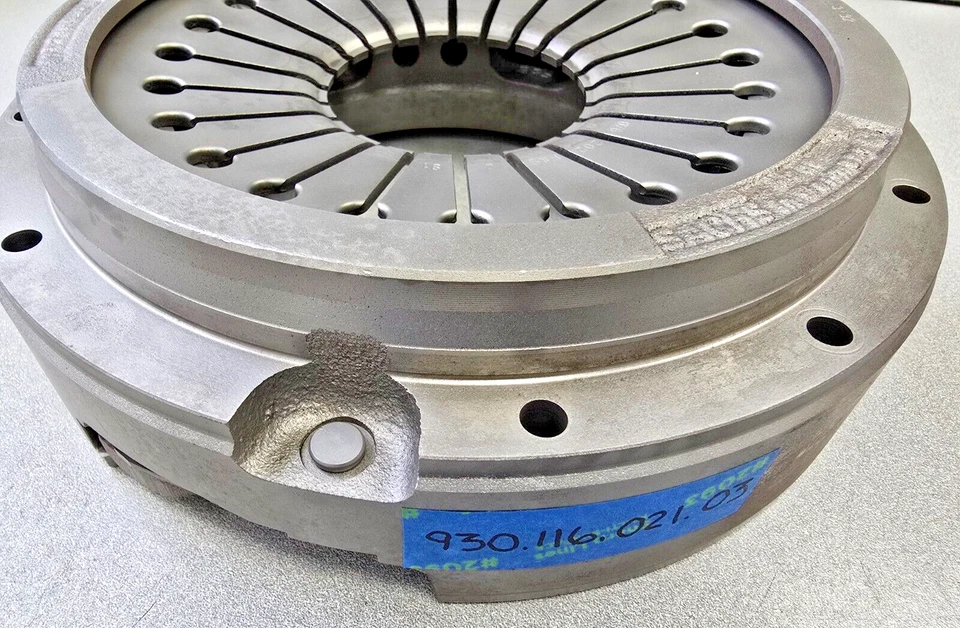 VERY NICE ORIGINAL SACHS 240 mm PORSCHE 930 TURBO CLUTCH PRESSURE PLATE 78-88 #1 - Image 2 of 4