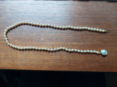 Vintage Perlenkette, 48 cm handgeknüpft, Gelbgoldverschluss, 5 mm Perlen