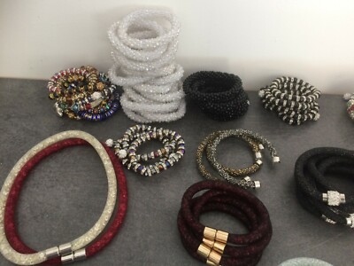 Lot De 140 Bijoux Fashion - 110 Bracelets + 30 Colliers - Neuf Avec étiquettes - Pour Revendeur