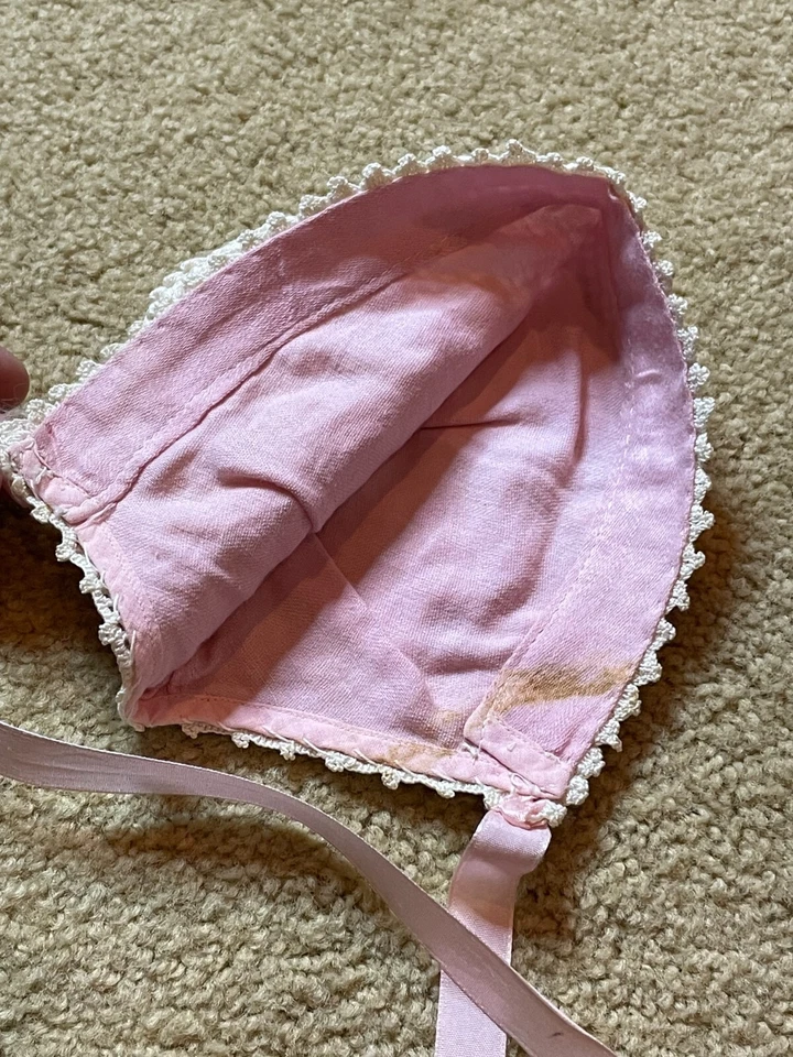 Vintage 40s Antique Infant Baby Newborn Bonnet Hat Lace Ivory Pink Irish Crochet - Image 3 of 4