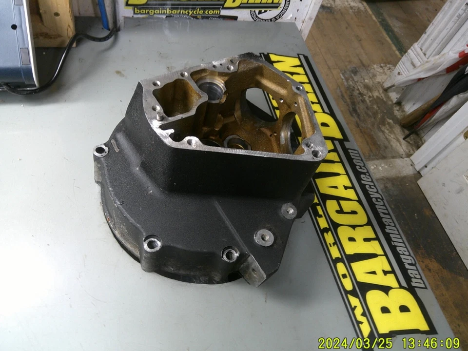 HARLEY-DAVIDSON 1984-86 ELECTRA GLIDE TOURING MOTOR CÁRTER 24563-84D - Imagem 3 de 4