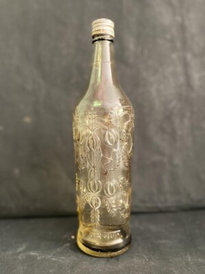 Old Vintage Mandor Jodhpur Destillerie Floral Verziertes Glasflasche Mit Kappe