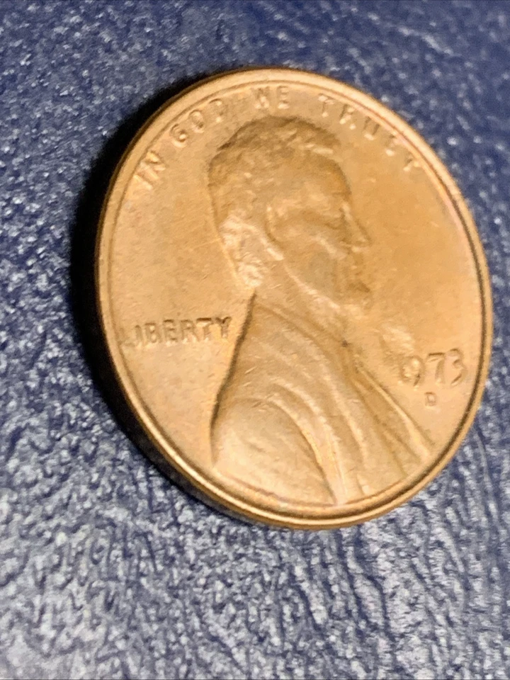 1973 D Penny with Stamping Error on Date and L - Image 2 of 3