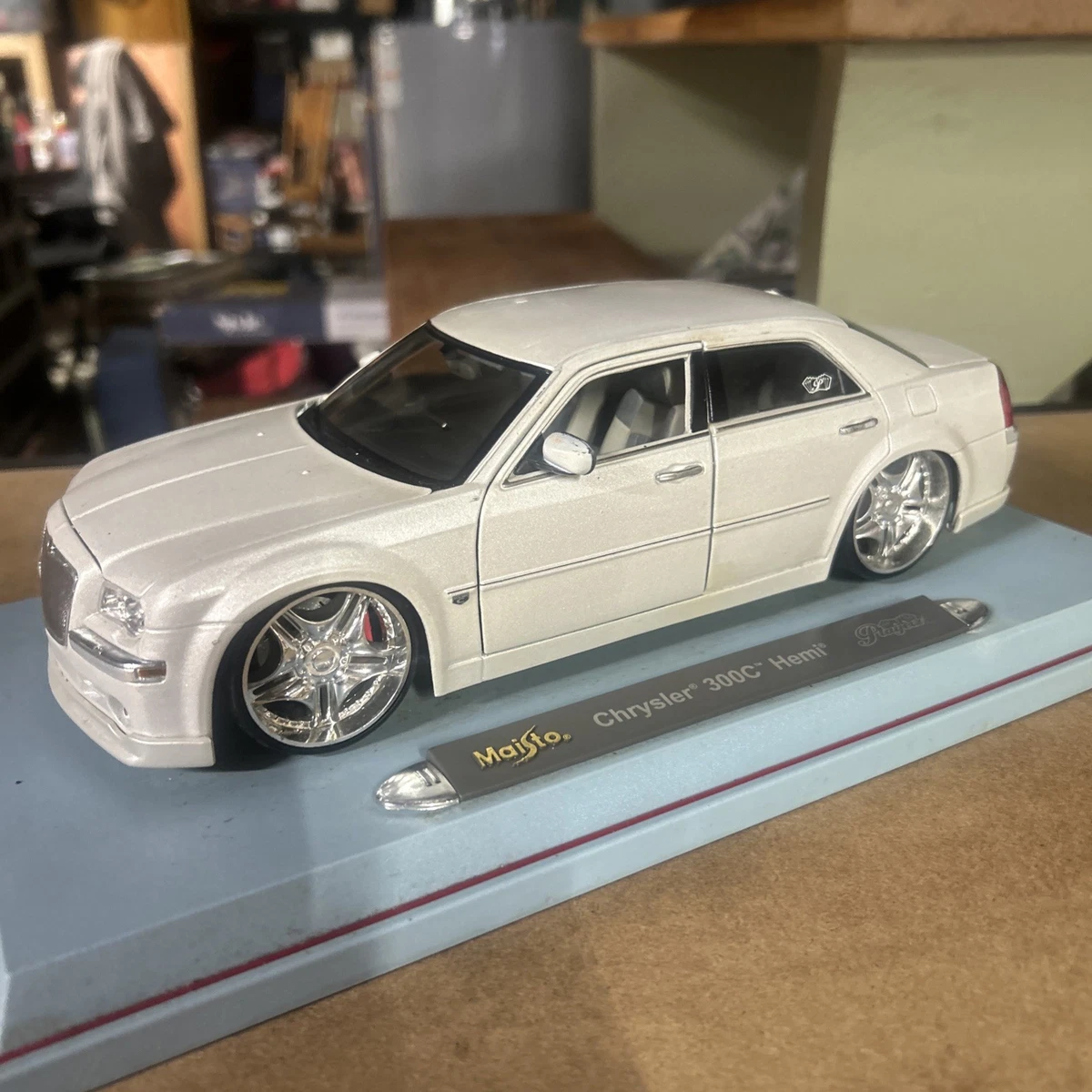 Maisto Chrysler 1:18 Scale Diecast & Toy Vehicles for sale | eBay