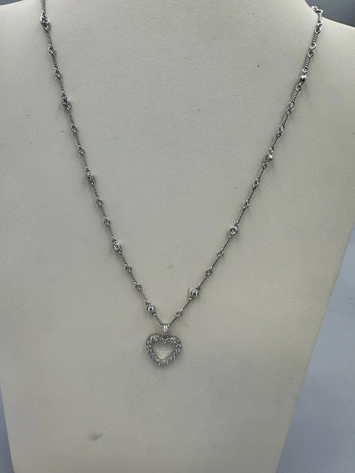 Collar Tiffany Diamantes Por Yarda y Corazón Colgante Foto 4 de 4