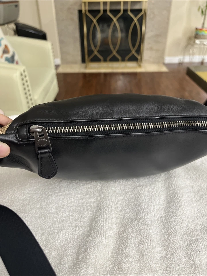 Coach Monogram Bumbag Brown /Crossbodybag Silver Hardware Pre Owned - Image 4 of 4