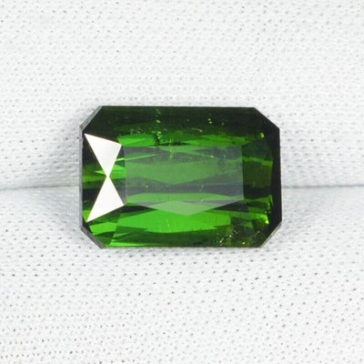 4.83 ct  LUSTROUS  NICE DEEP GREEN NATURAL TOURMALINE - Octagon  See Vdo Acz