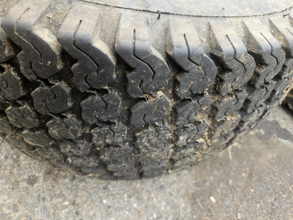 Cub Cadet 23 10.5 12 Rear Tires 782 682  1512 882 782d 1864 1863 1862 1861  - Image 3 of 4